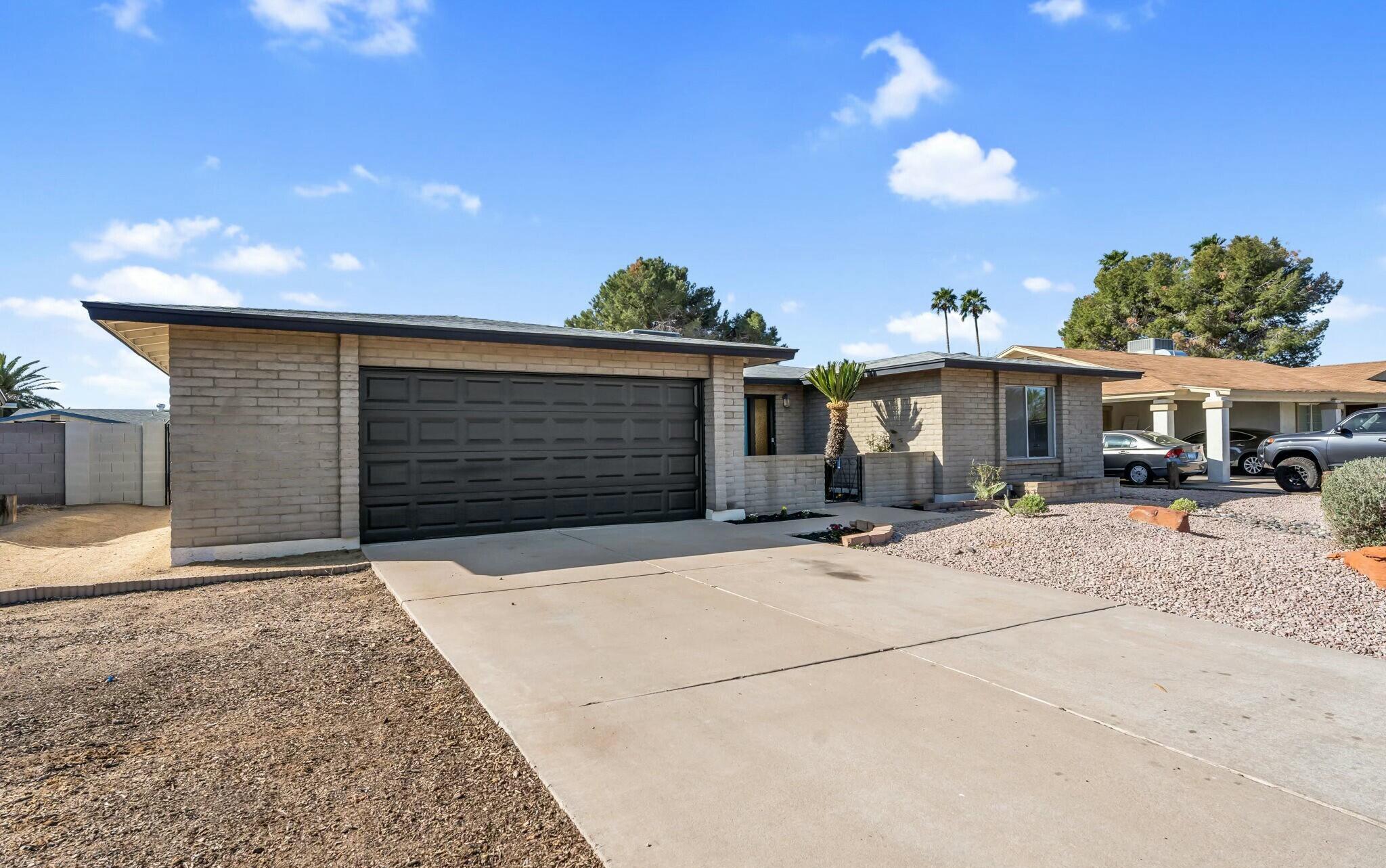 4743 West Laurel Lane, Glendale, AZ 85304